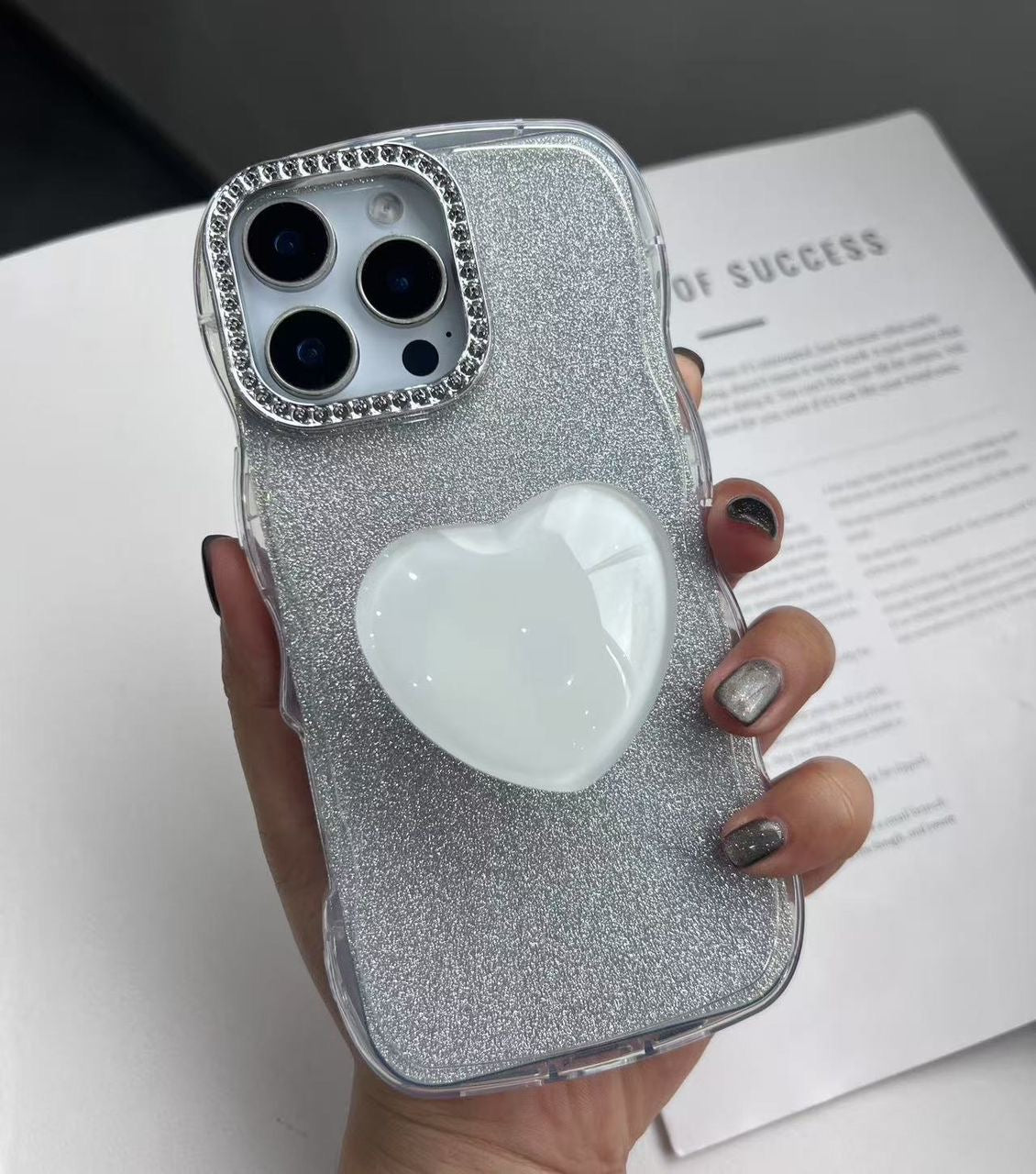 iPhone 13 Pro Max Glitter Cover with Heart Pop Socket
