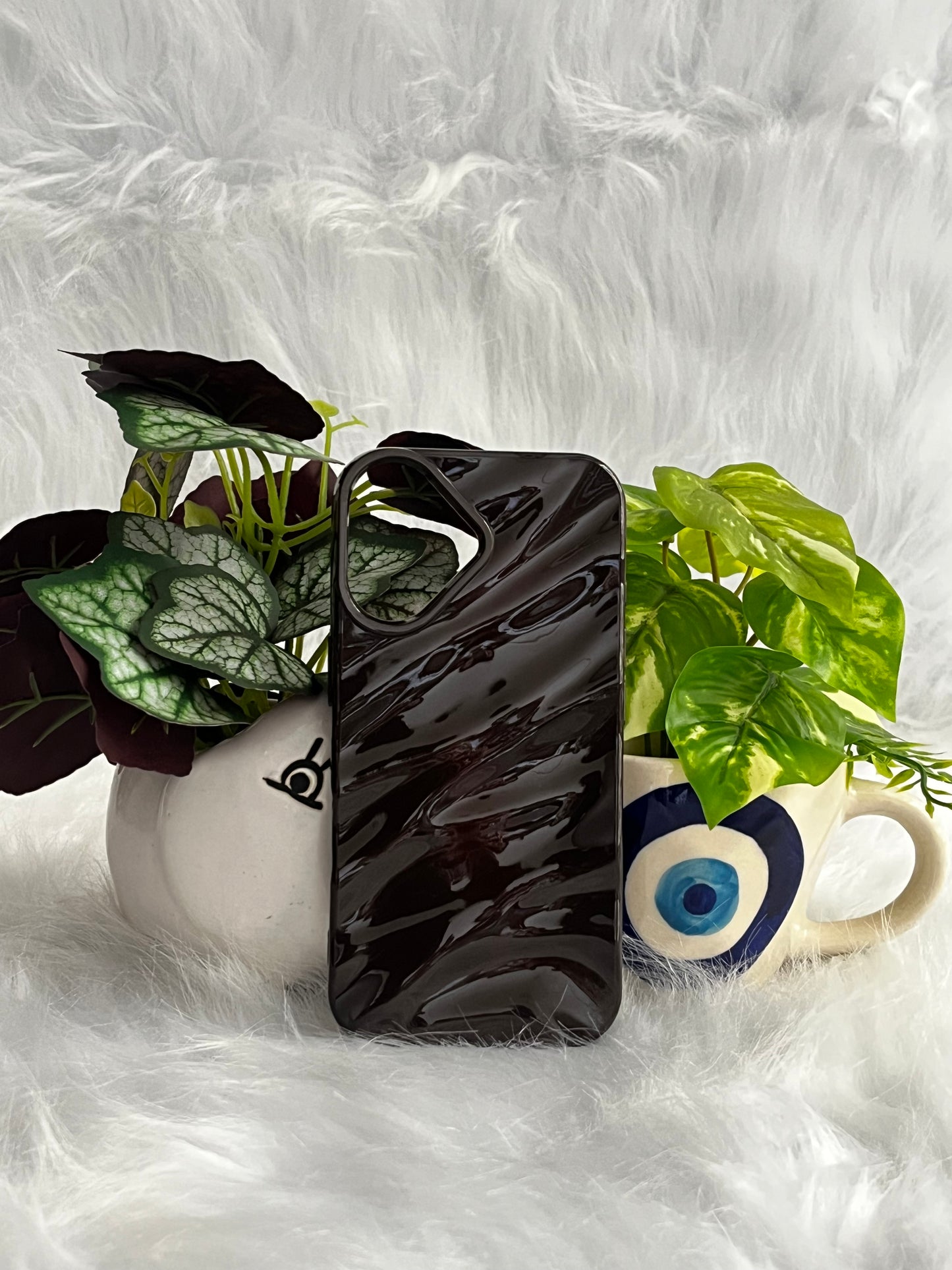 Iphone 16 Luxury Wave Cover
