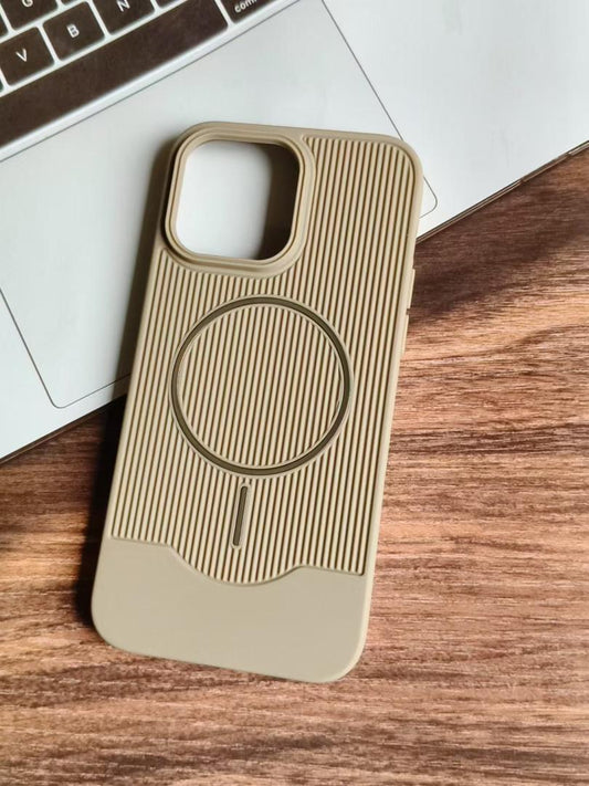 iPhone Magsafe Line Design Cover (Desert Titanium)