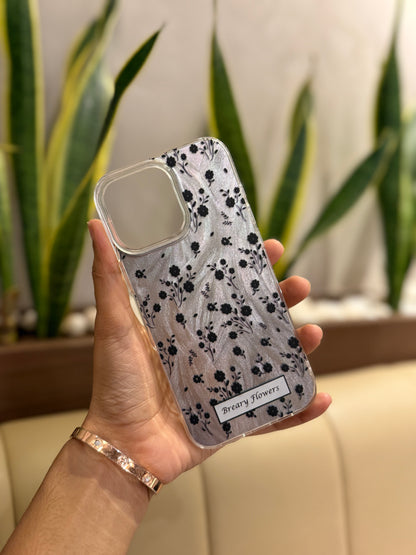 Iphone 15 Pro Cute Black Flowers Cover
