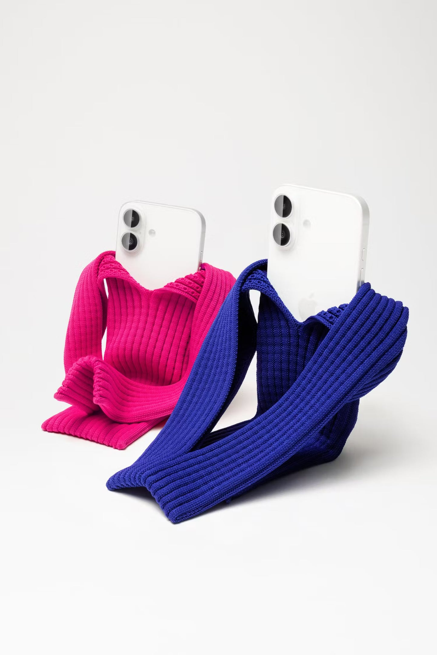 iPhone Pocket - Multifunctional Knitted Storage Bag (80 cm)
