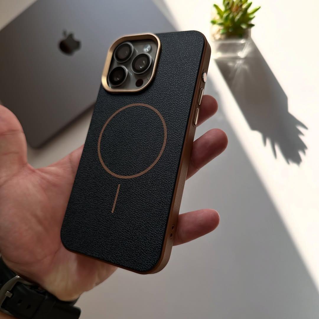 iPhone Luxury Leather Magsafe Cover (Black)